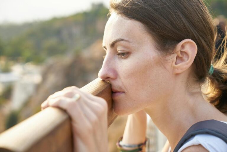 Anxiety, Manopause Symptoms and Women: Support Through Midlife Changes