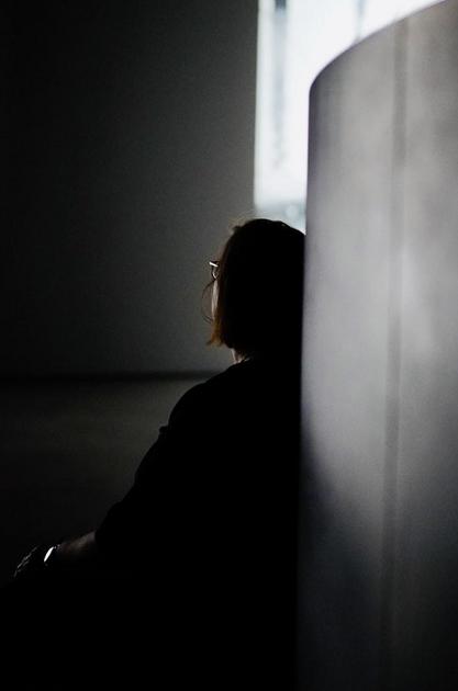 Chronic anxiety in women: causes, hormones and natural solutions